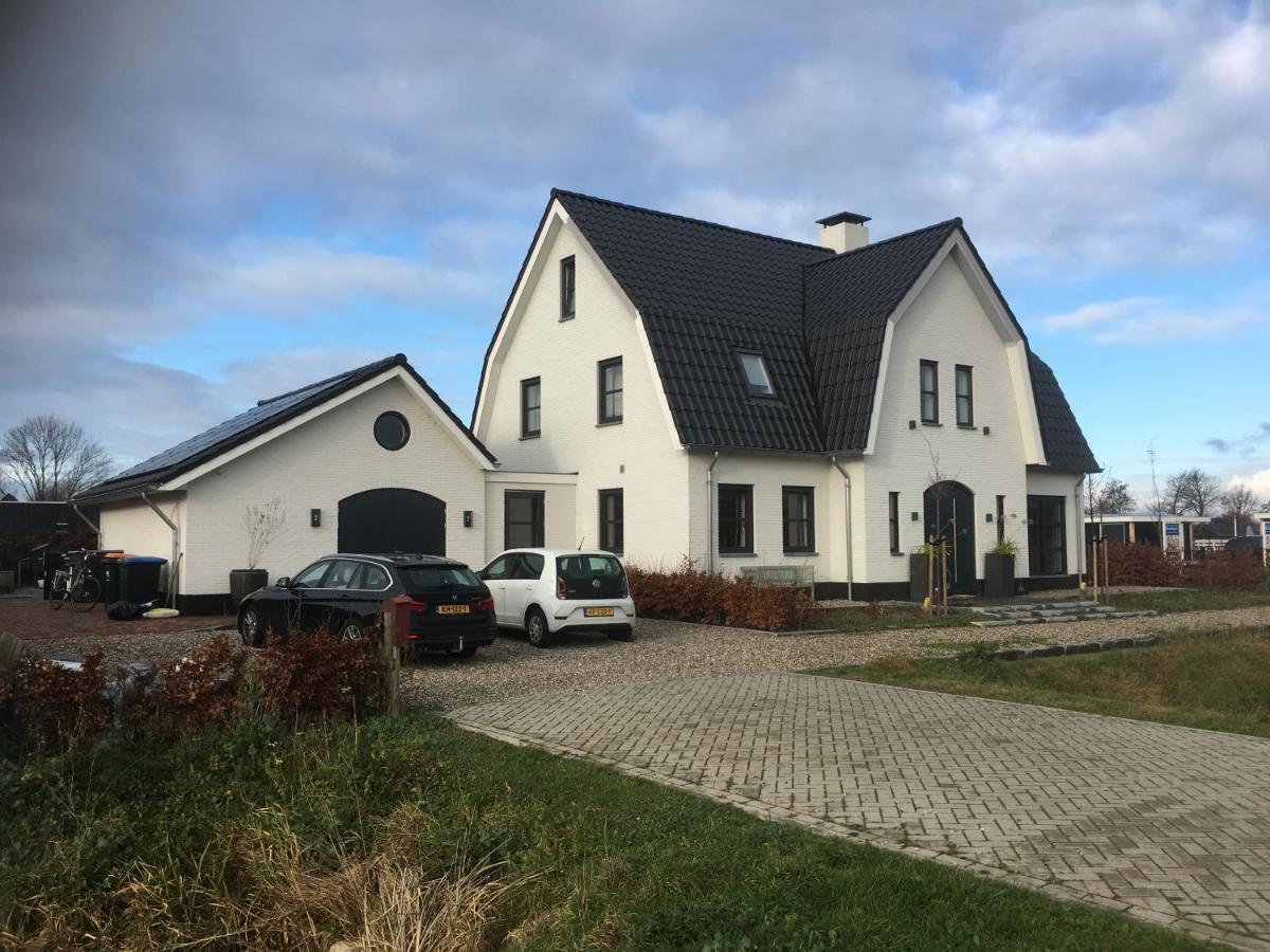 Slaapplaatsen 2-4 Personen Voor Bezoek Dtrh Beuningen  Exterior photo